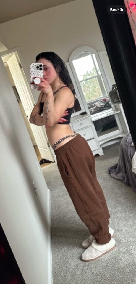 Lexie Herod naked pornstar gallery