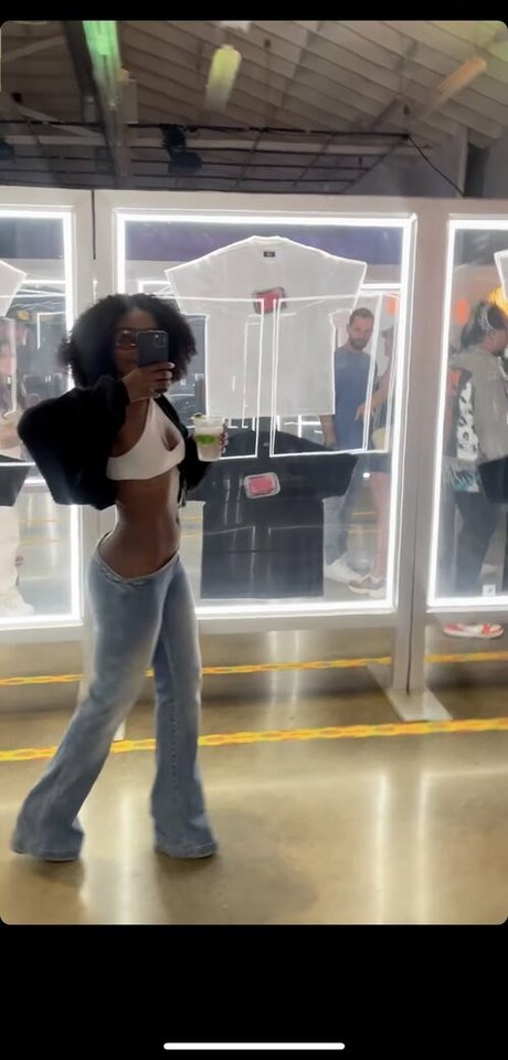 DivyaAdu hd actress gallery