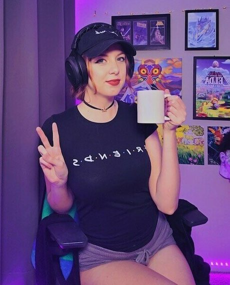 MaryMajora Profile pic