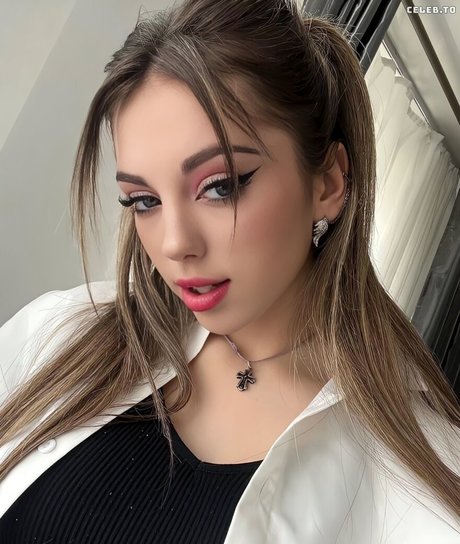 vanilopa nude pornstar pics