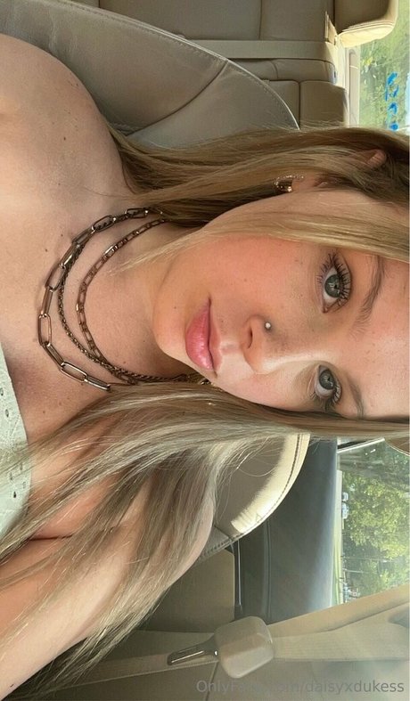 daisyxdukess free model photo