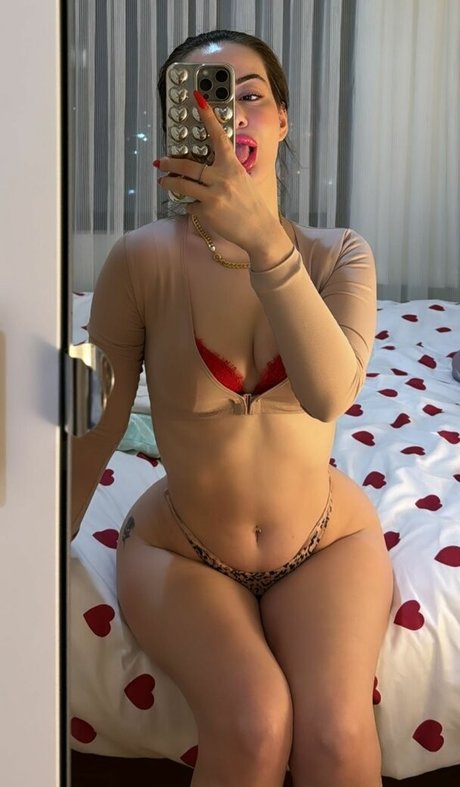 oznrgvn model nudes images