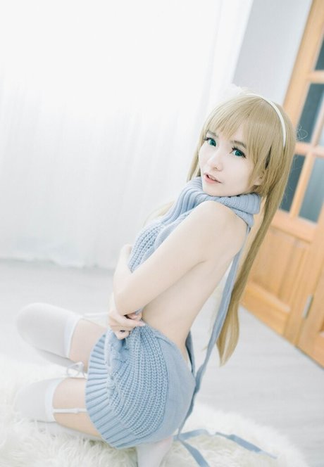 luckyeliee pretty pornstar pic