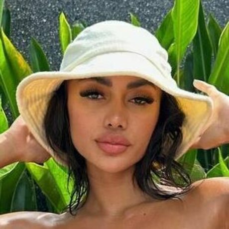 Carla PieceArt pornstar high quality pictures