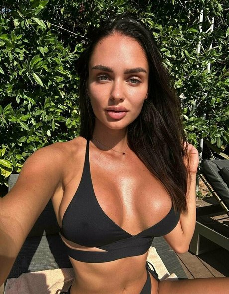 Elish blossom pretty pornstar img