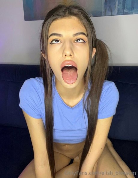 Elish blossom model exclusive picture