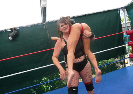 Tanya Danielle hot star picture