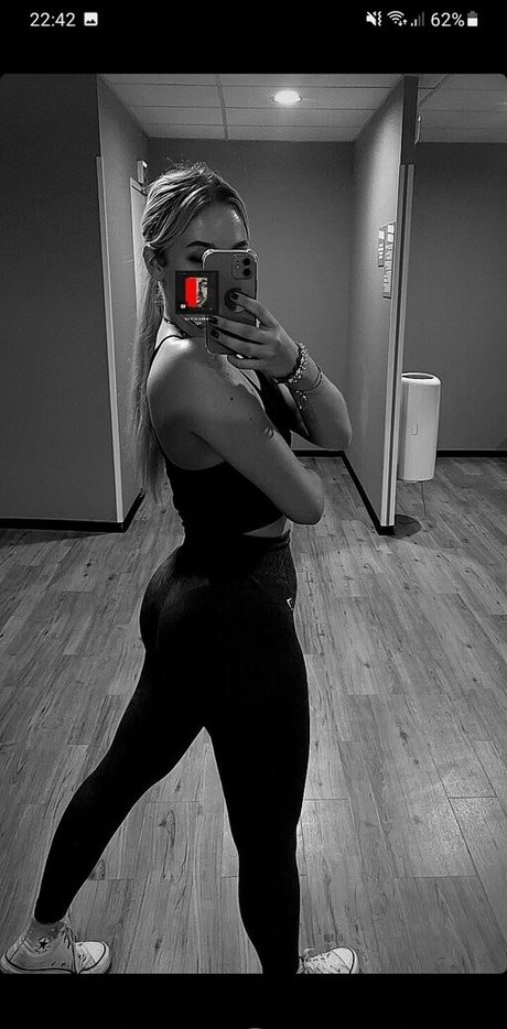 Bqcass pornstar art pic