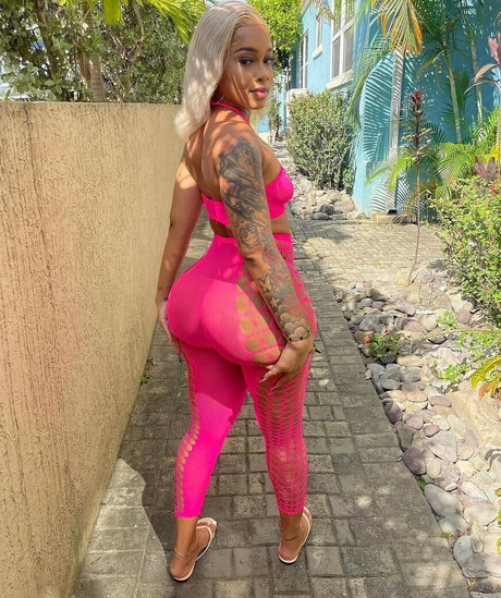 Lexisoriya star naked pic