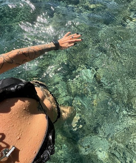 iambabypil pornstar high quality image