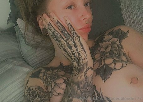 tattooedblonde777 model sexy pics