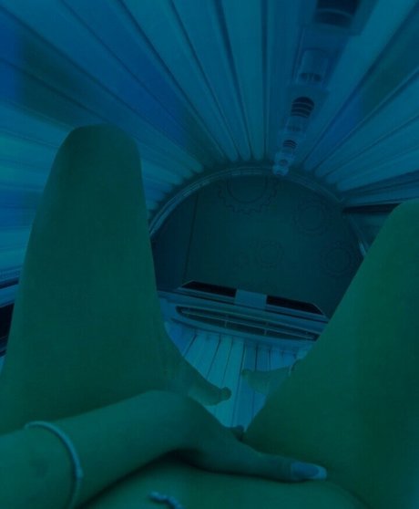 Rileyxxroo_ pornographic model photo