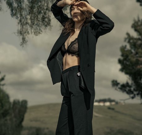 Shira Aizner star sexy images