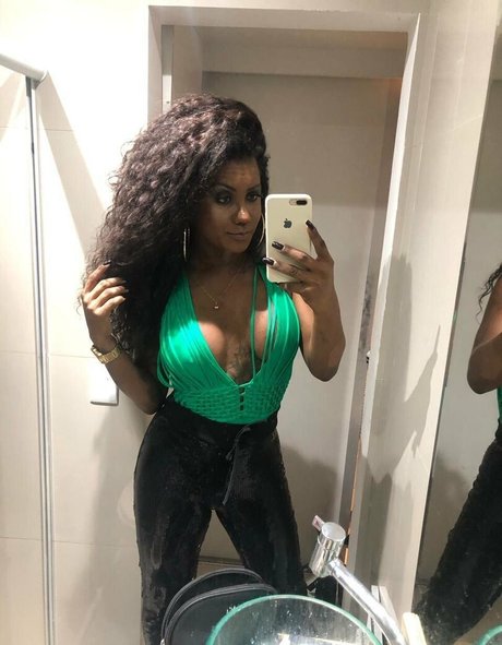 sarinhadiass actress picture