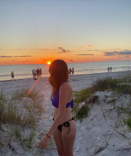 fit blonde onlyfans free gallery