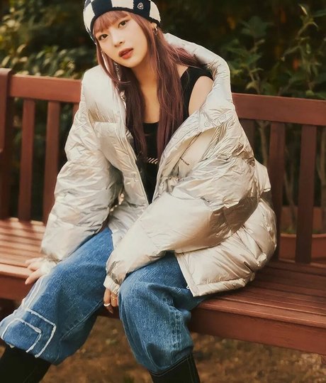 Hanni Pham pretty actress archive