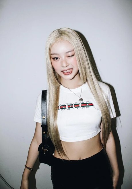 Hanni Pham model adult picture