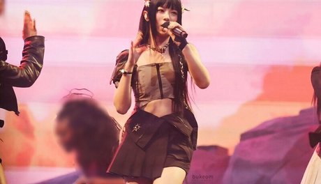 Hanni Pham pornstar art image