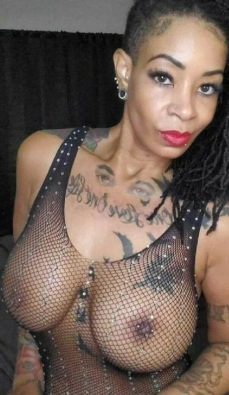 Edaqueenbee best pornstar gallery