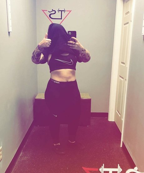 Stepstool Sarah erotic actress image