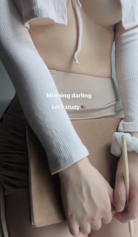 Diorwynn pornstar beautiful photo