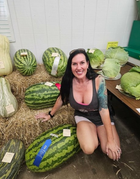 Fallon Jane high quality star photo