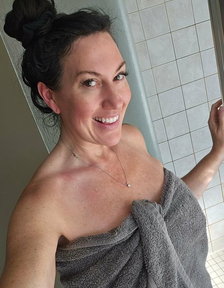 Fallon Jane Profile pic