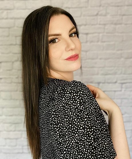 katestark beautiful model photo