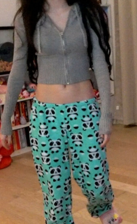 Emiru perfect model pic