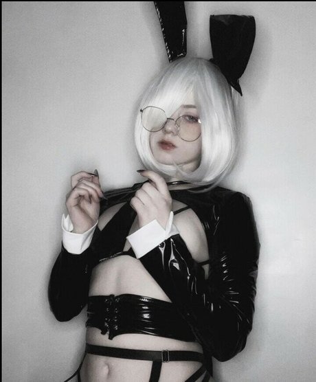 Vwemor sexy actress image