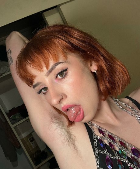 nippy hippie nudes star images