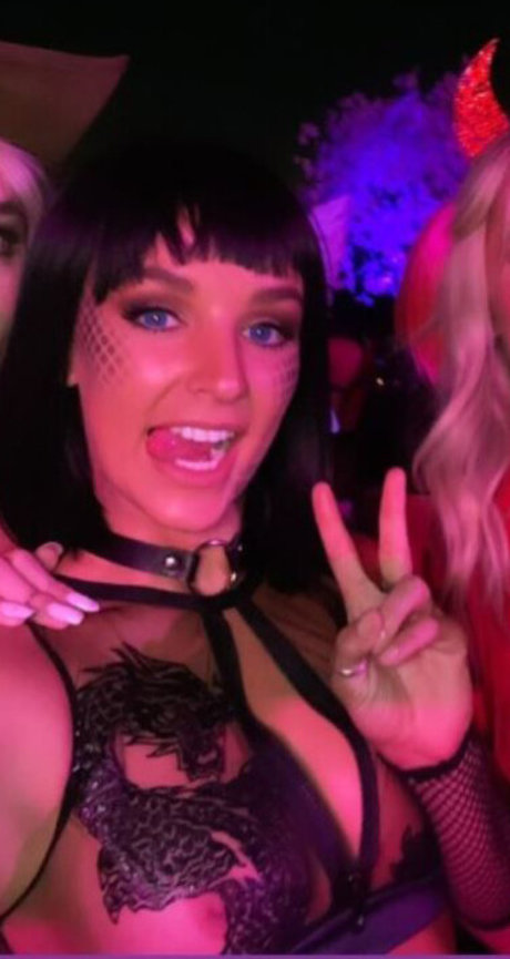 Casey Boonstra model hd pic