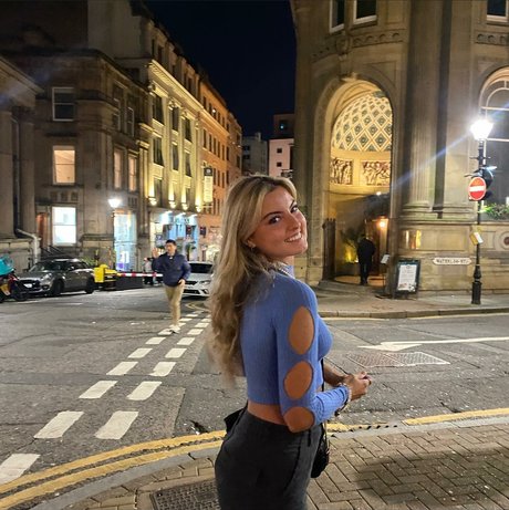 Grace Bidd_ perfect actress photo