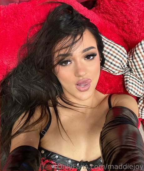 Maddie Joy pornstar sex img