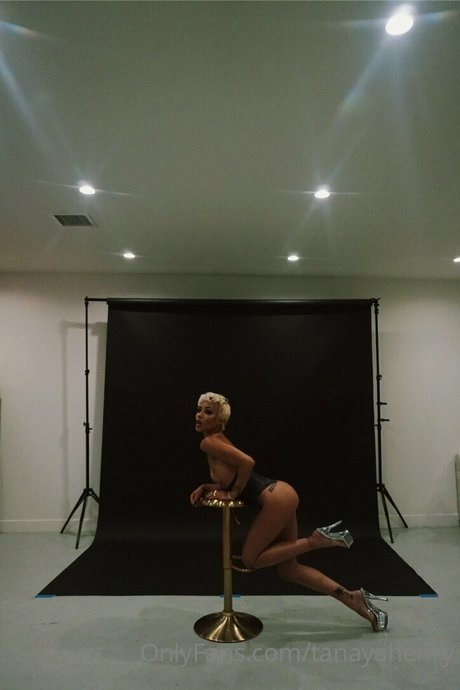 Tanaya Henry porn actress picture