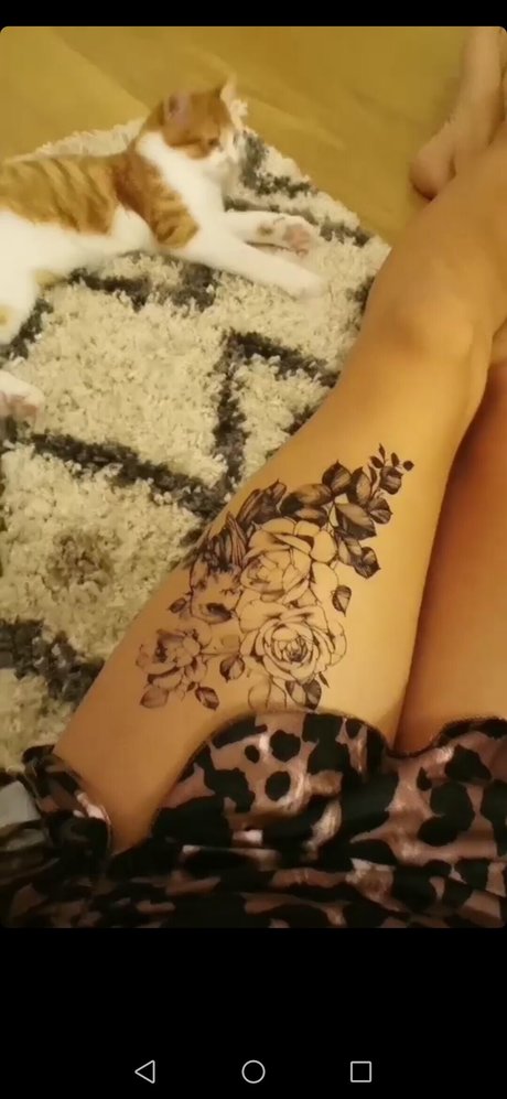 Ewenae pornstar hot pics