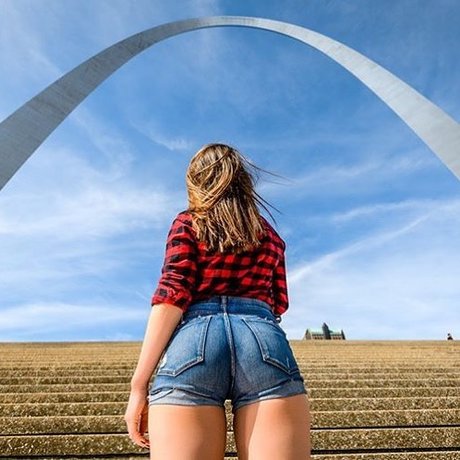 Sasha Emiri Sander star high quality pictures