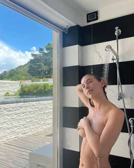 Selah Jeffries perfect pornstar img