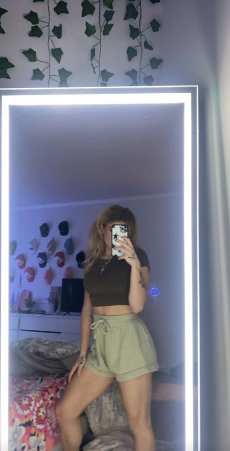 Bailey Rose naked pornstar photo