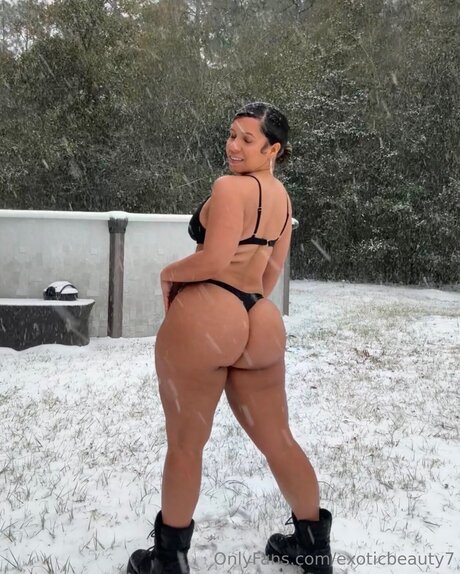 Exotic Beauty high quality star picture