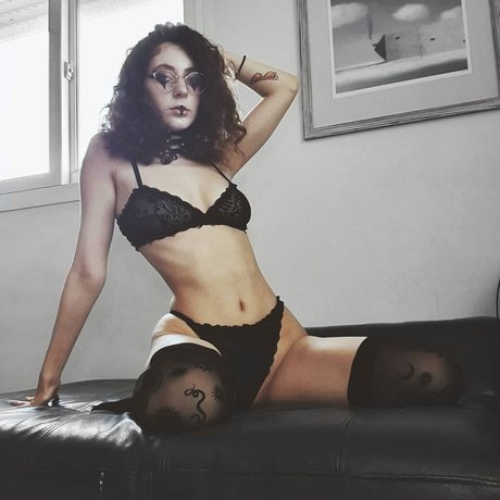 Nico Aroy naked actress pics