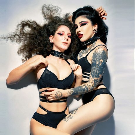 Nico Aroy star nudes image