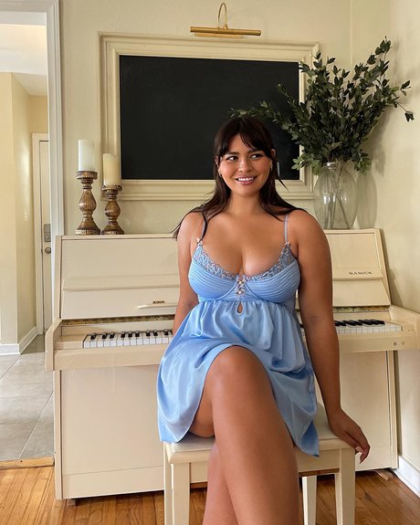 Bellaagolden model xxx images