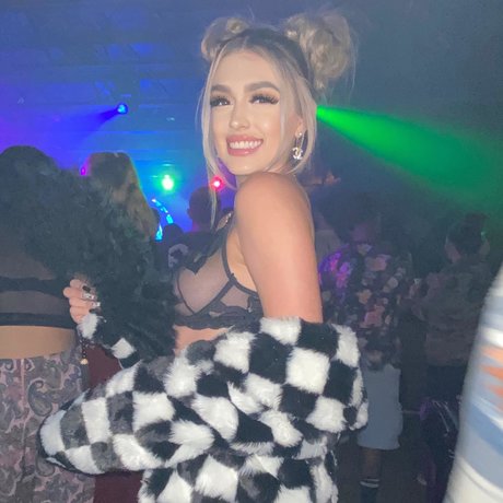 Jelly Vital erotic star img