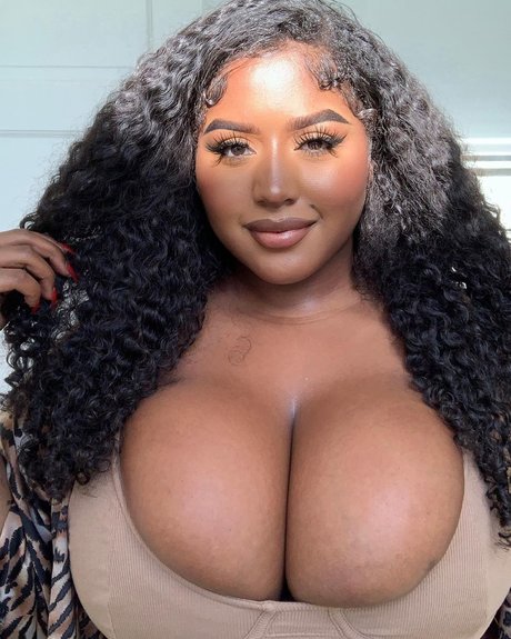 JeNelle Tucker perfect actress image