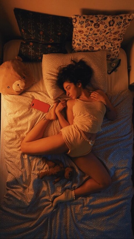 Sayna Soleimanpour model best image