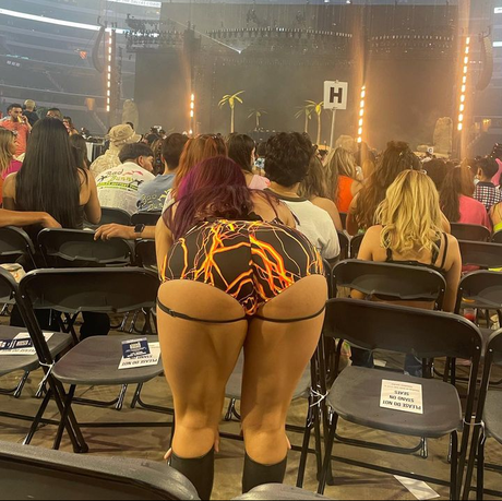 Zaina Lopez model erotic photos