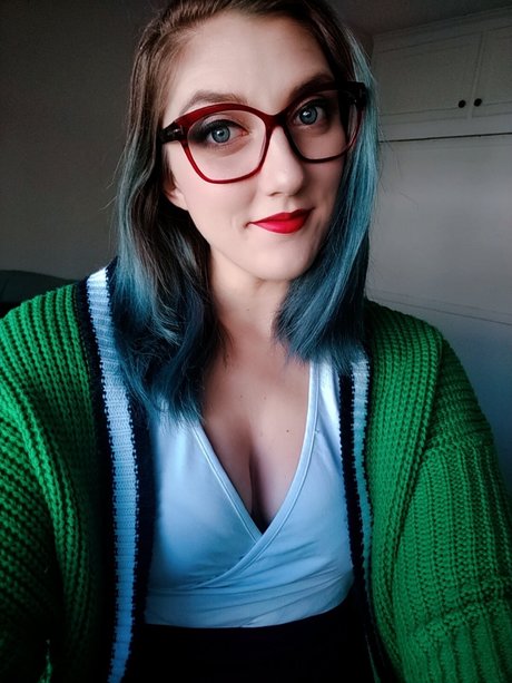 Mel Capperino Garcia naked star photo