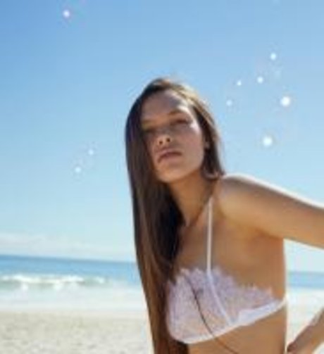 Naomi Stevens_ model hd images