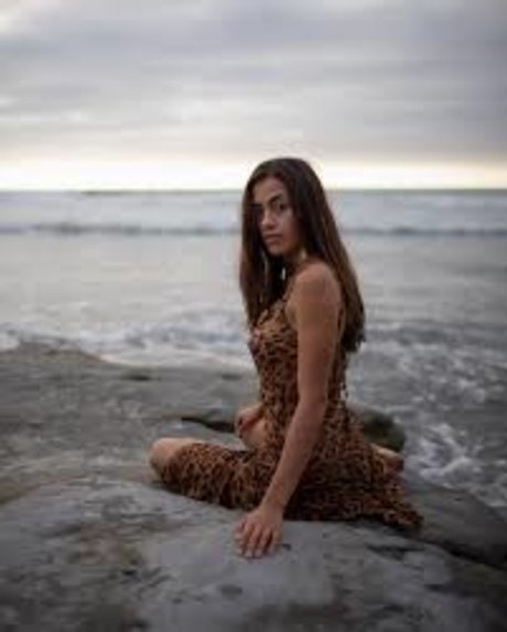 Nicole Brennan free star images